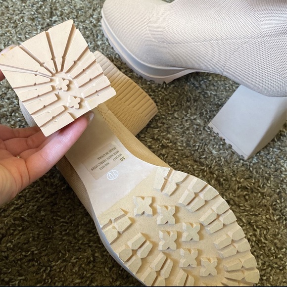 Lulus Sock Booties - Picture 2 of 4